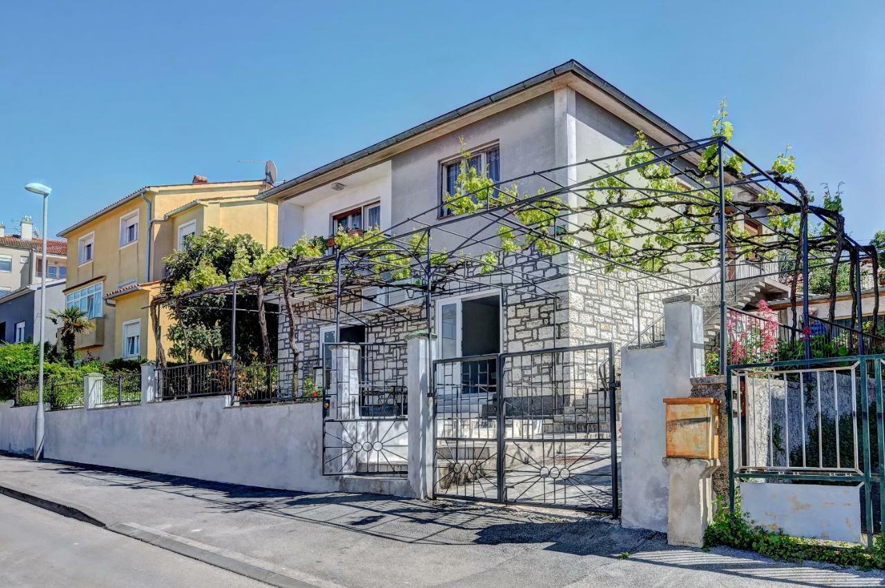 Apartman M Pula Exterior foto